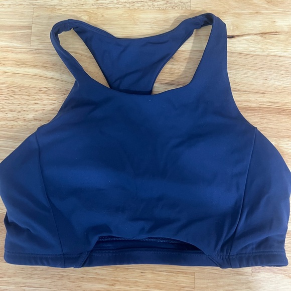 Alphalete Pulse Surge Bra - Picture 2 of 3